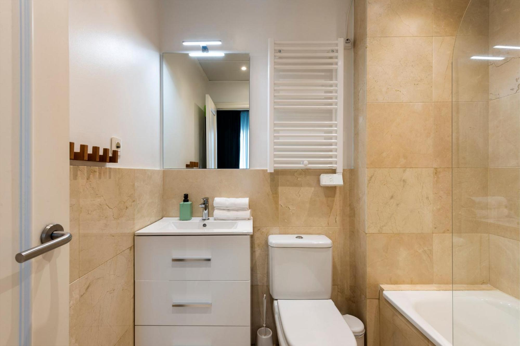 Misterhost Santiago Centrico Y Acogedor Con Piscina - Casco Historico Apartamento Sevilha Exterior foto